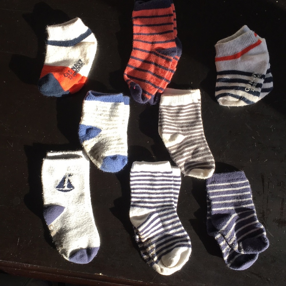 8 pack of 12-24 month Carters and Old Navy socks